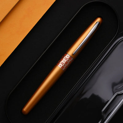 Pilot Metropolitan Retro Pop with Con40 Converter Fountain Pen - Orange Flower CT