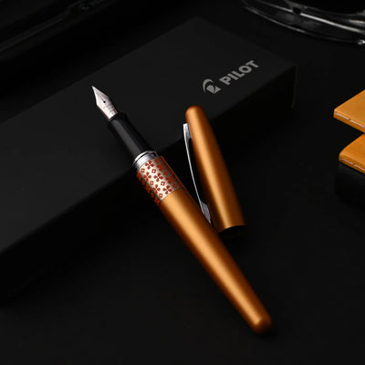 Pilot Metropolitan Retro Pop with Con40 Converter Fountain Pen - Orange Flower CT