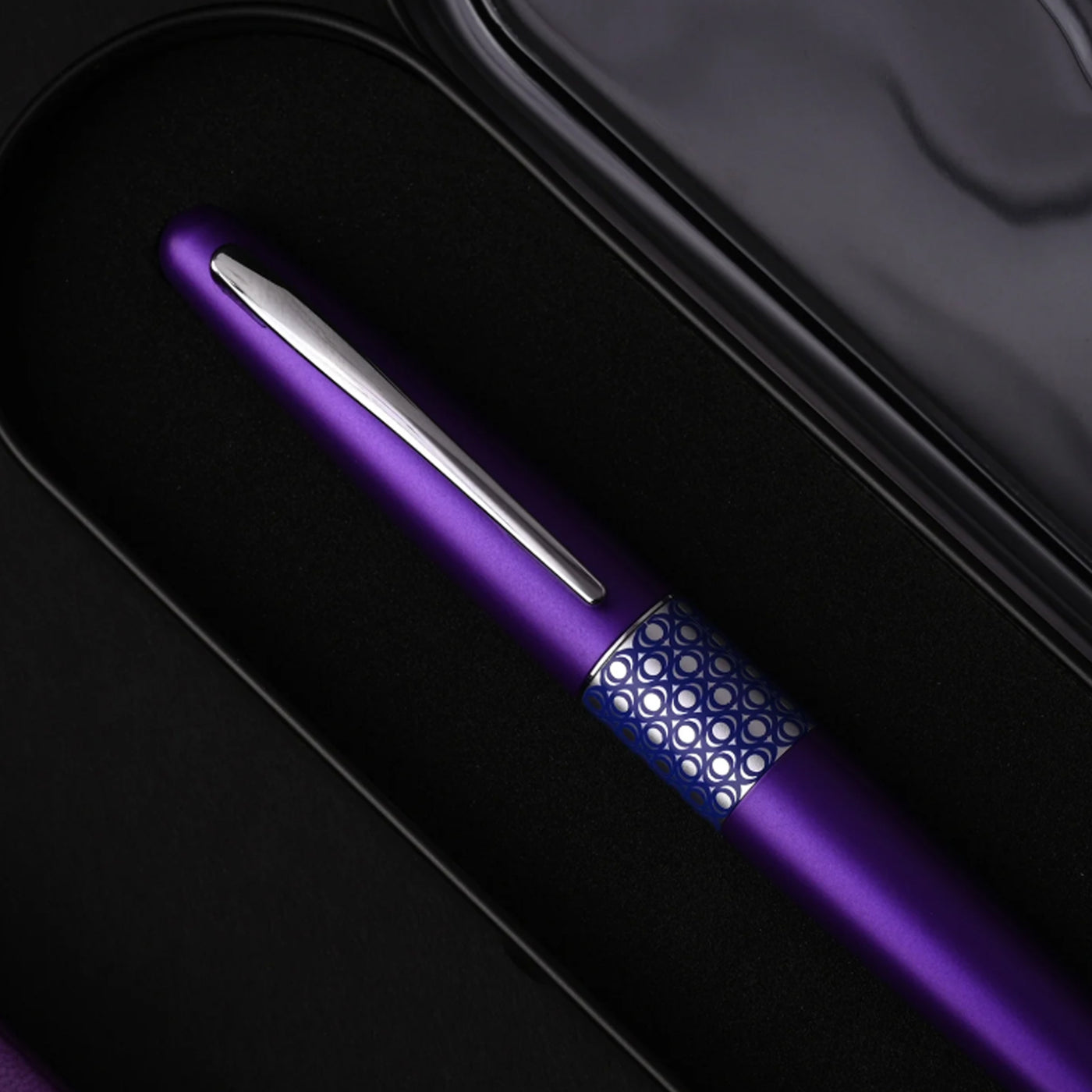 Pilot Metropolitan Retro Pop with Con40 Converter Fountain Pen - Purple Ellipse CT