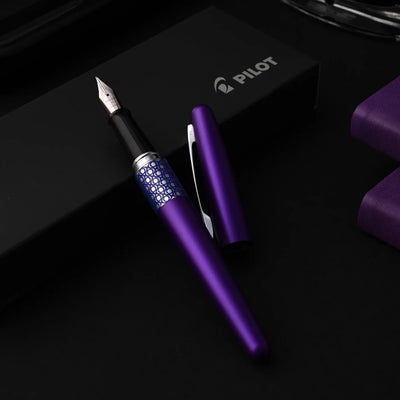 Pilot Metropolitan Retro Pop with Con40 Converter Fountain Pen - Purple Ellipse CT