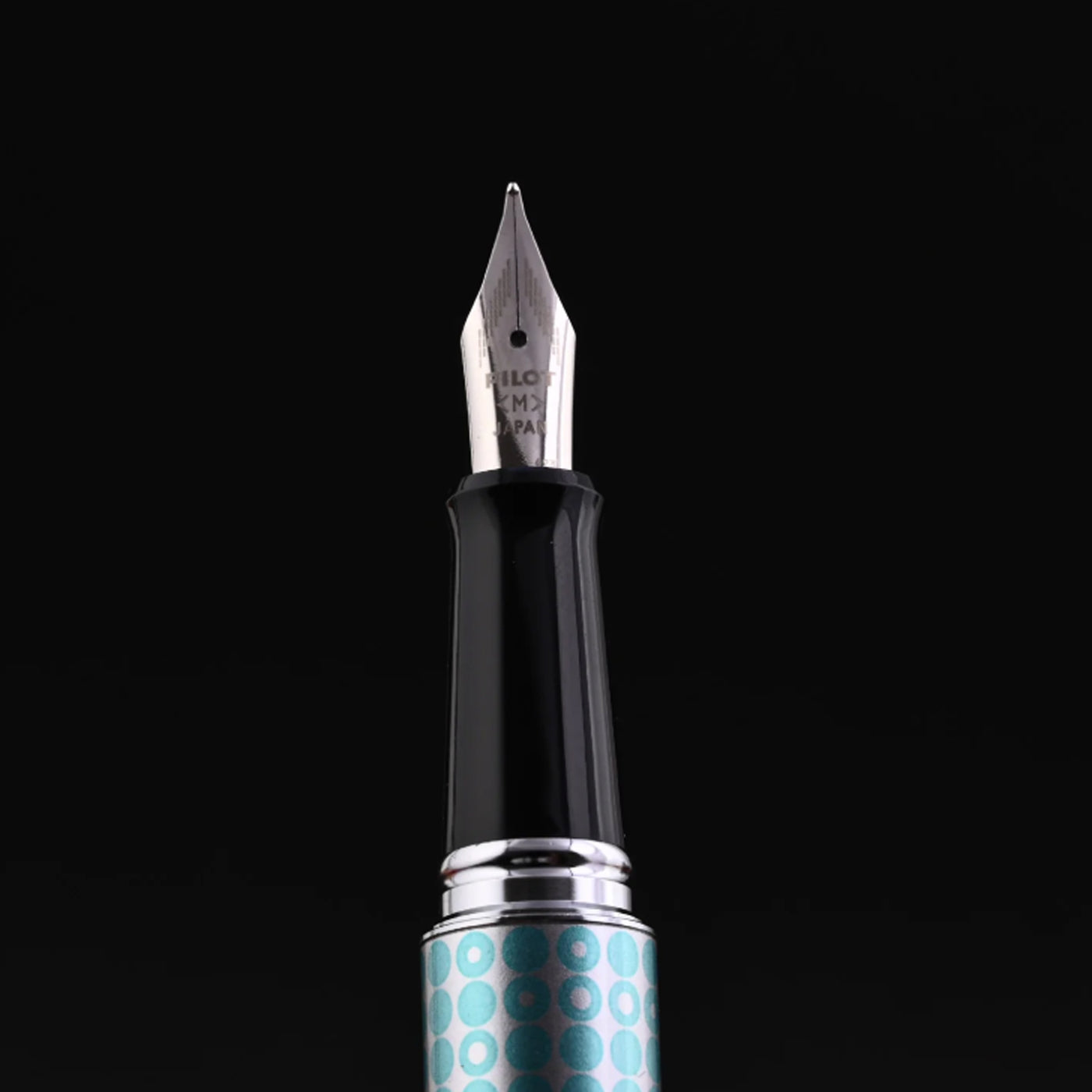 Pilot Metropolitan Retro Pop with Con40 Converter Fountain Pen - Turquoise Dot CT