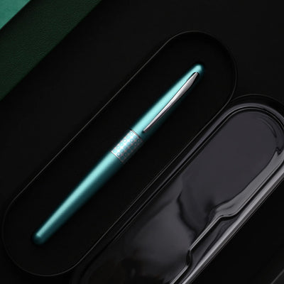 Pilot Metropolitan Retro Pop with Con40 Converter Fountain Pen - Turquoise Dot CT