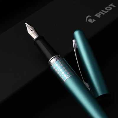 Pilot Metropolitan Retro Pop with Con40 Converter Fountain Pen - Turquoise Dot CT