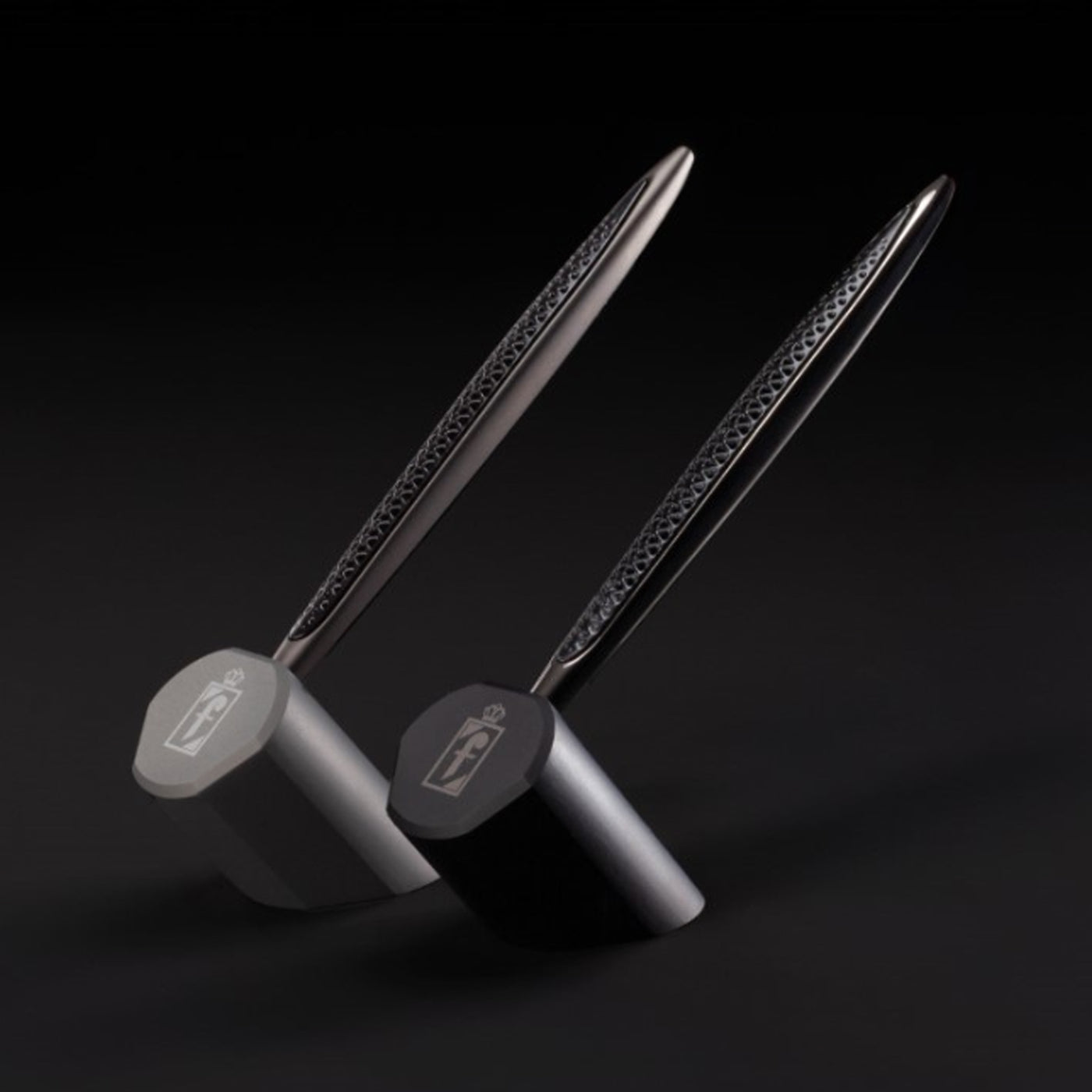 Pininfarina Segno Cambiano Ethergraf Pencil & Inclined Desk Stand - Transition Titanium