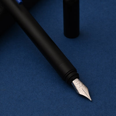 Pininfarina Segno Grafeex Fountain Pen - Blue 7