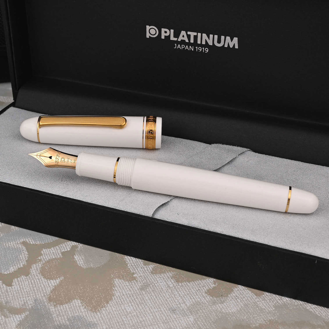 Platinum 3776 Century Fountain Pen - Chenonceau White GT 3