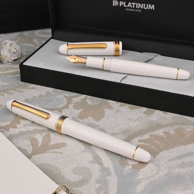 Platinum 3776 Century Fountain Pen - Chenonceau White GT 4