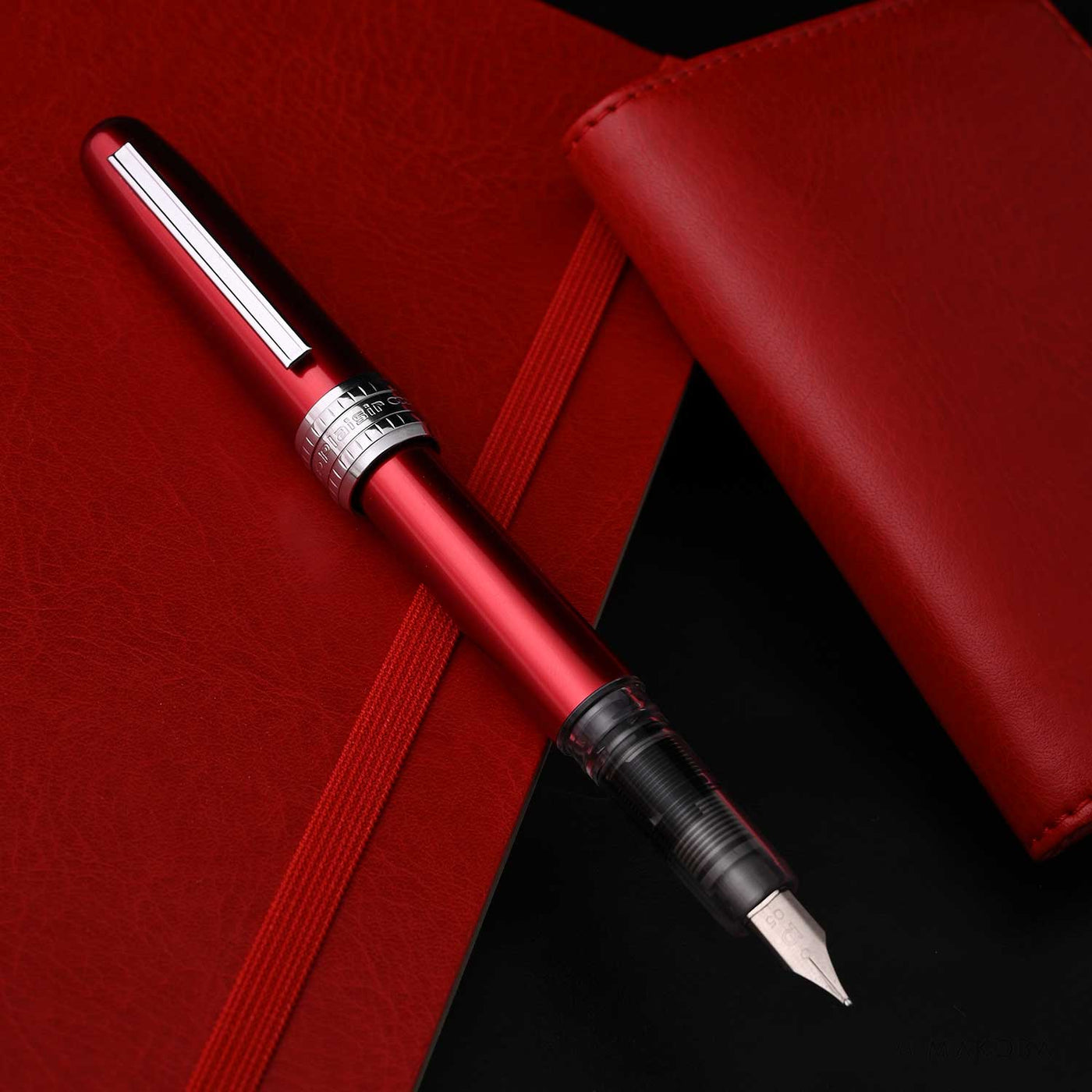 Platinum Gift Set - Plaisir Red Fountain Pen + myPAPERCLIP Red Notebook + myPAPERCLIP Red Card Holder Wallet 6