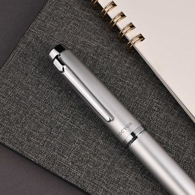 Platinum Procyon Fountain Pen - Luster Satin Silver 4