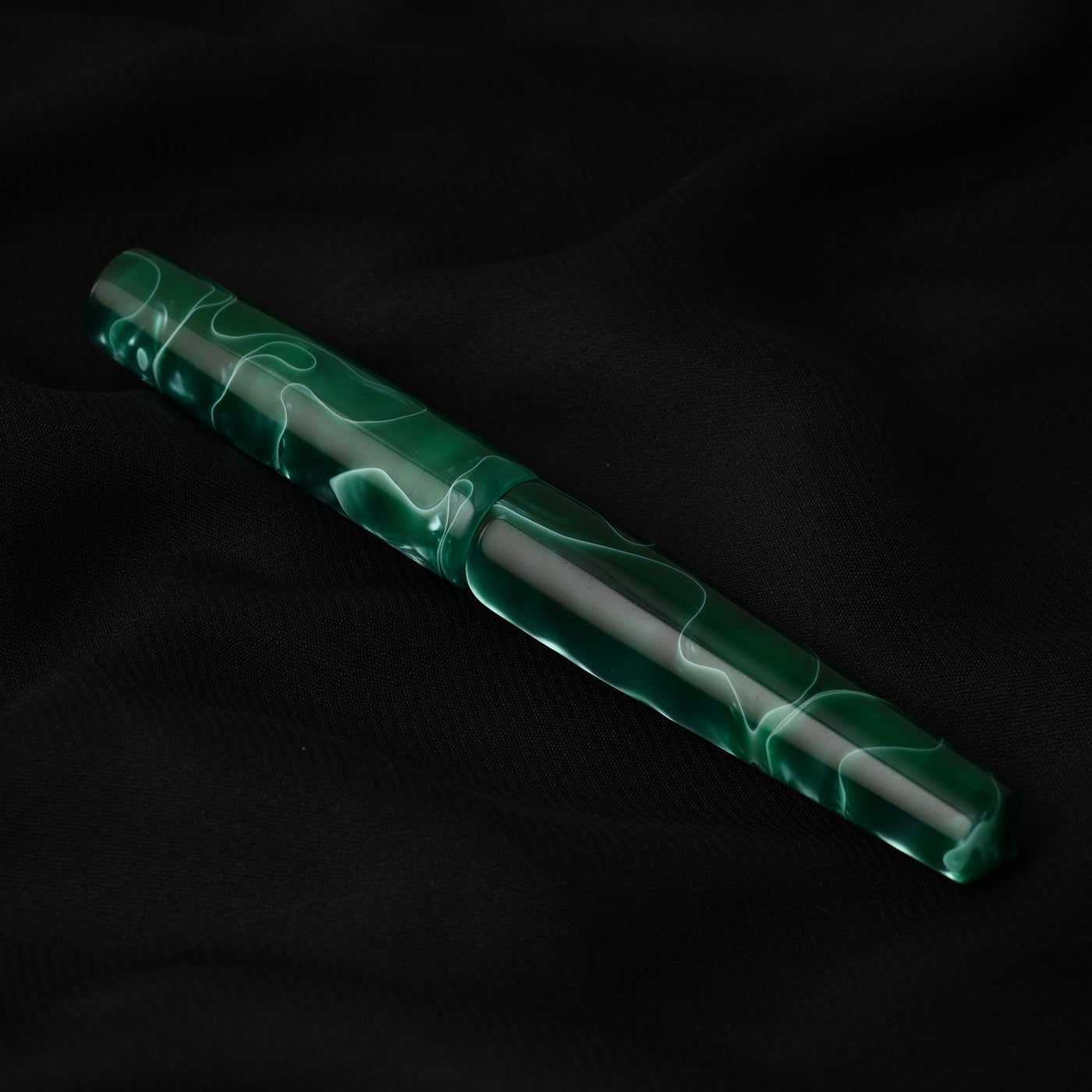 Ranga Abhimanyu Acrylic Fountain Pen - Malachite – Makoba