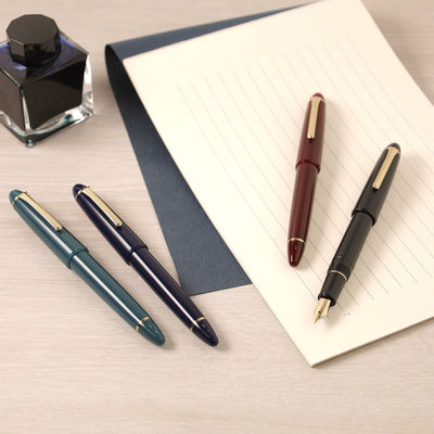 Sailor 1911L Casual Fountain Pen - Red GT