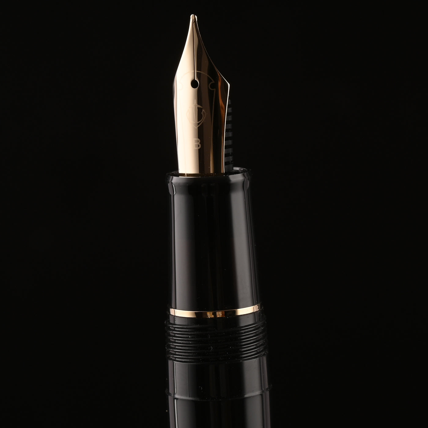 Sailor 1911L Casual Muted Fountain Pen - Black GT 11