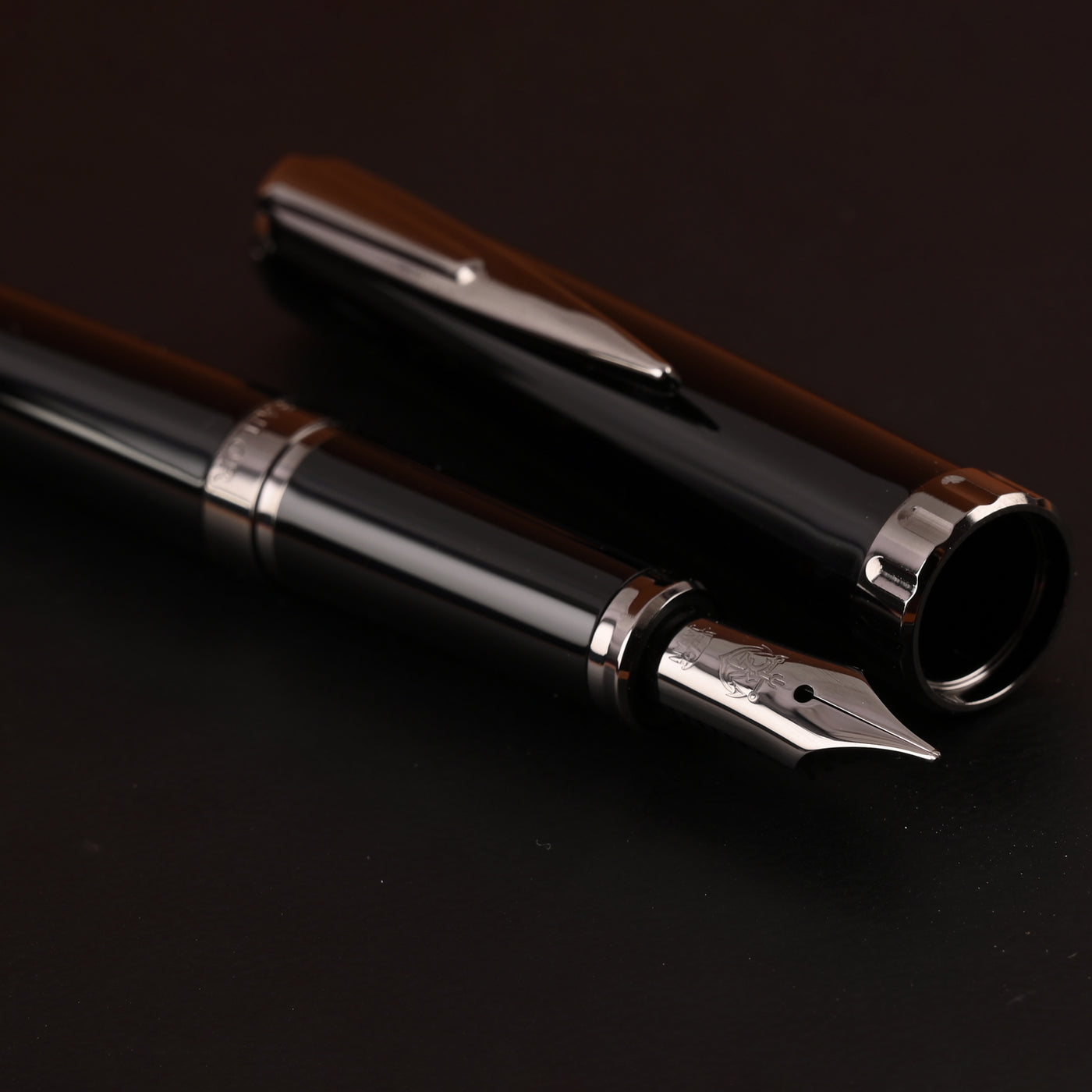 Sailor Reglus Fountain Pen - Black RT 10