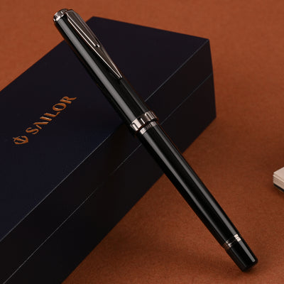 Sailor Reglus Fountain Pen - Black RT 13