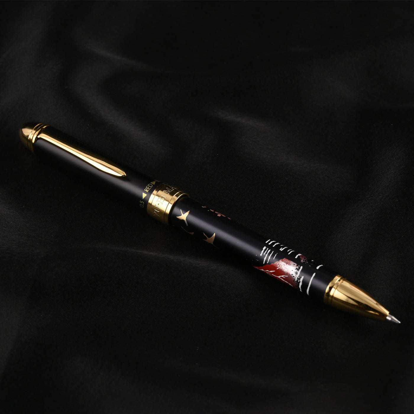 Sailor Yubi Maki-e Fuji Multifunction Pen - Black GT 7