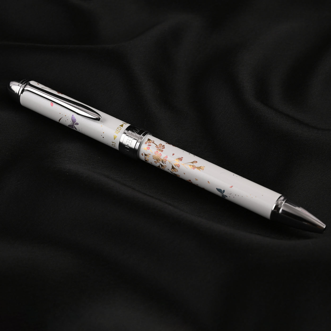 Sailor Yubi Maki-e Shidarezakura White Weeping Cherry Multifunction Pen 7