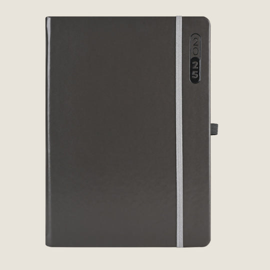 Scholar Essential 2025 B5 Daily Planner - Grey