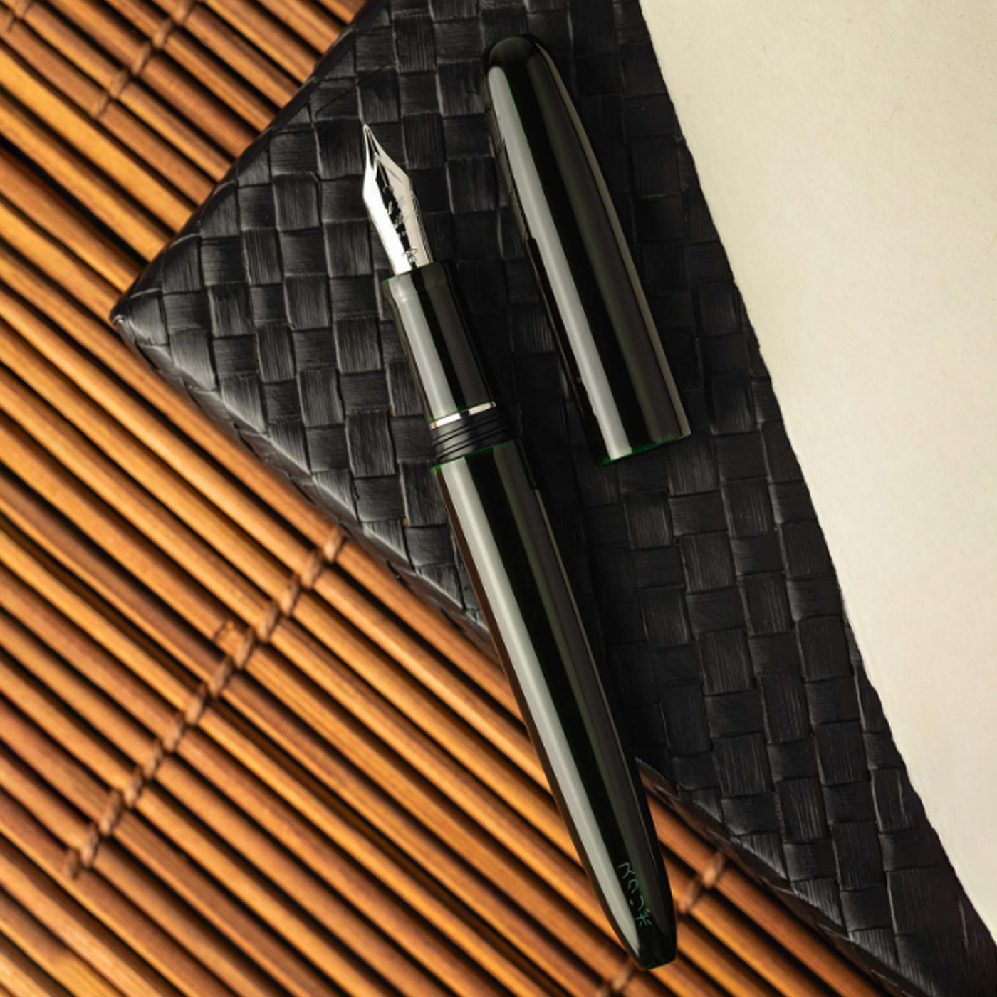 Scribo Piuma Tamenuri 14K Fountain Pen - Hane Kuro & Platinum (Limited Edition)