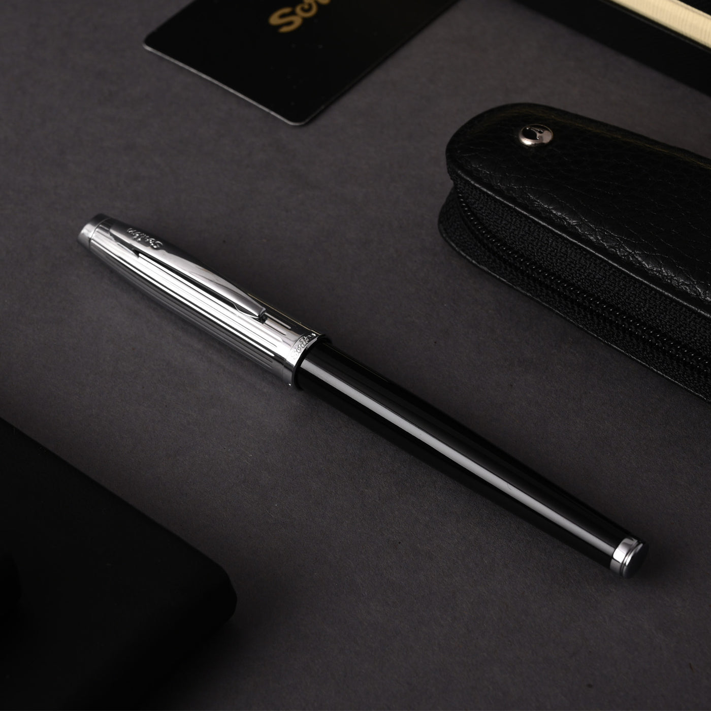 Scrikss Oscar 39 Fountain Pen - Black CT 14