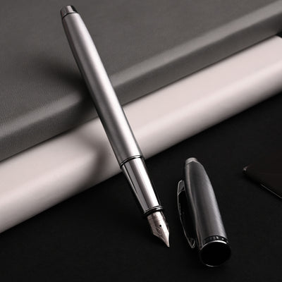 Sheaffer 100 Fountain Pen - Brushed Chrome CT 7