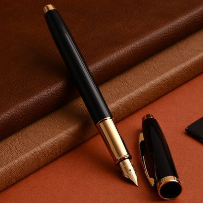 Sheaffer 100 Fountain Pen - Glossy Black GT 6