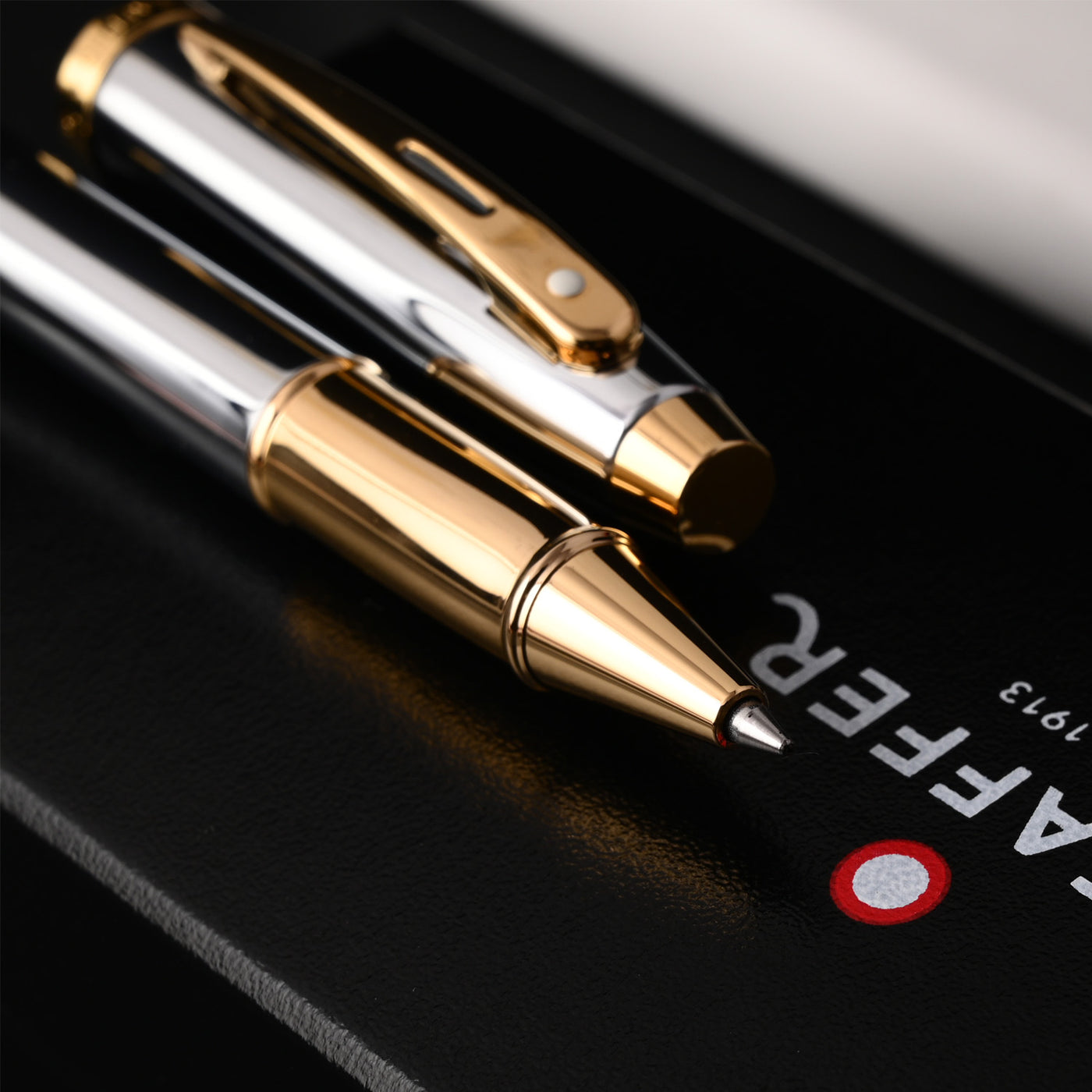 Sheaffer 100 Roller Ball Pen - Chrome GT 9