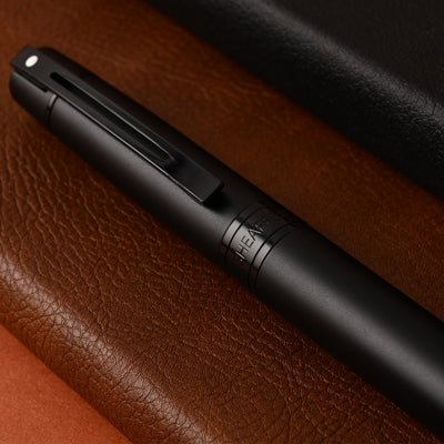 Sheaffer 300 Fountain Pen - Matte Black BT 9