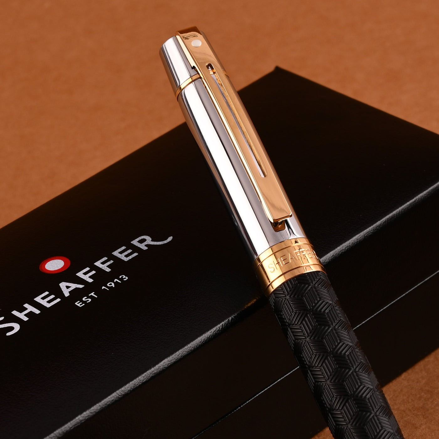 Sheaffer 300 Roller Ball Pen - Engraved Black & Chrome GT 10