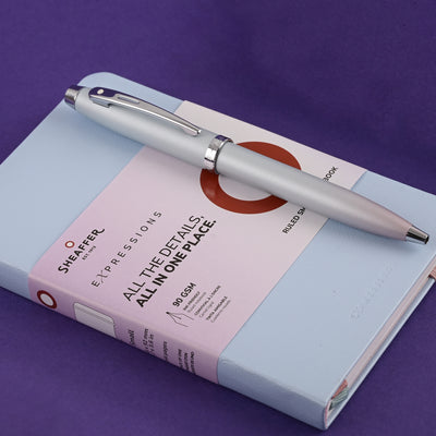Sheaffer 9376 Gift Set - Expressions 100 Blue & Pink Pearlised Gradient Ball Pen with A6 Notebook 3