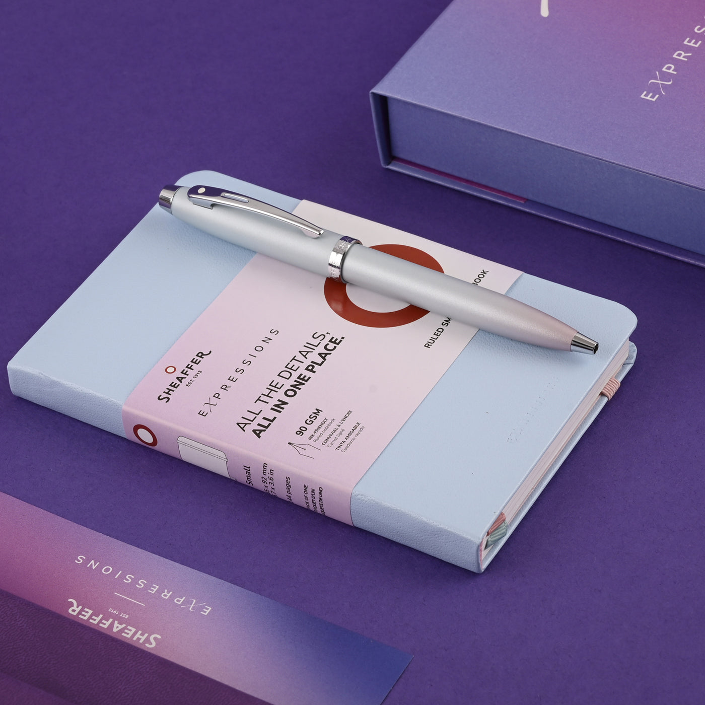Sheaffer 9376 Gift Set - Expressions 100 Blue & Pink Pearlised Gradient Ball Pen with A6 Notebook 4