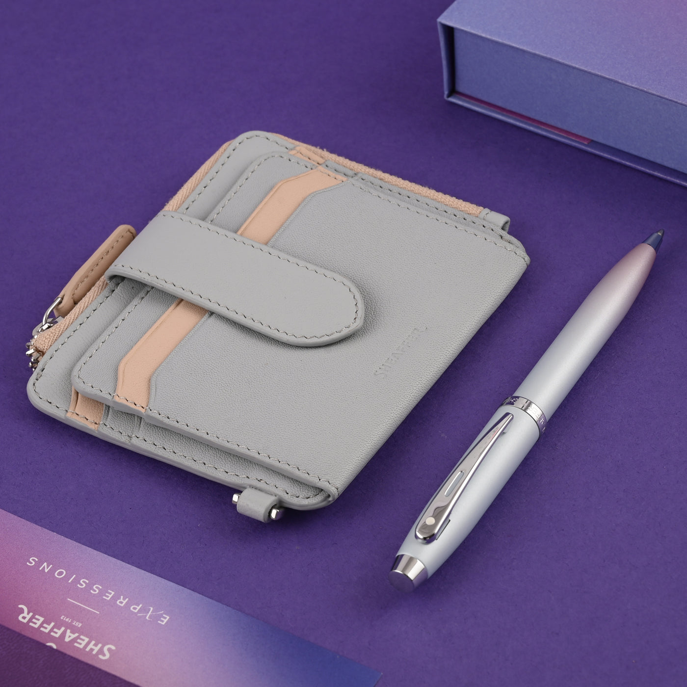Sheaffer 9376 Gift Set - Expressions 100 Blue & Pink Pearlised Gradient Ball Pen with Leather Wallet 5