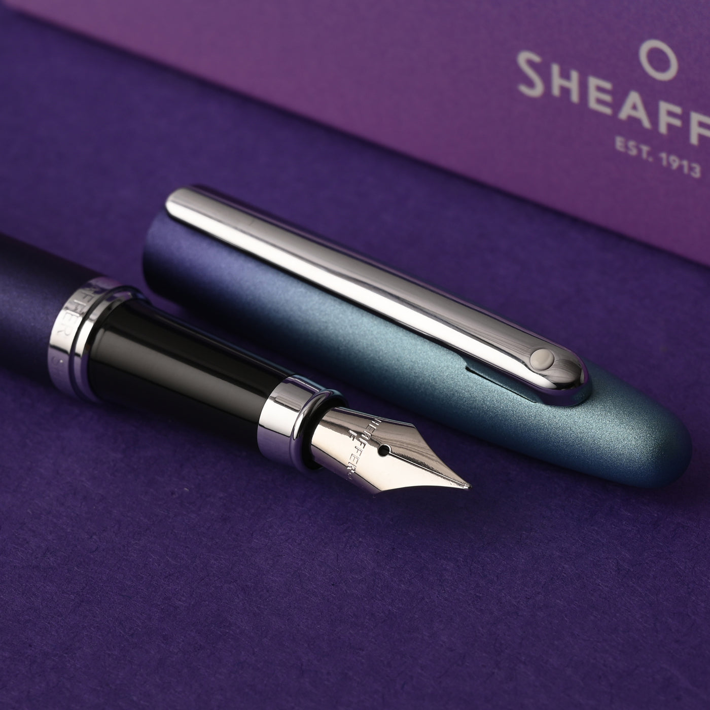 Sheaffer Expressions VFM Fountain Pen - Blue & Purple Pearlised Gradient CT 13