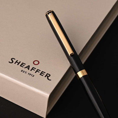 Sheaffer Gift Set - Sagaris Black Ball Pen with Gold Table Clock 3