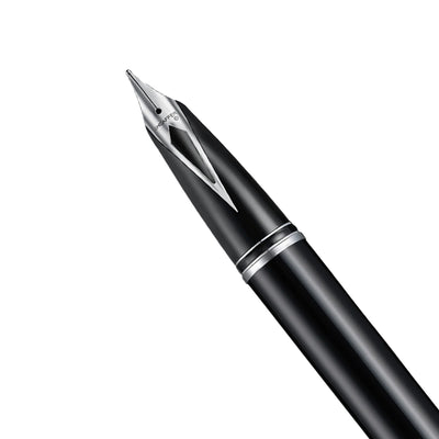 Sheaffer Legacy Fountain Pen - Glossy Black CT