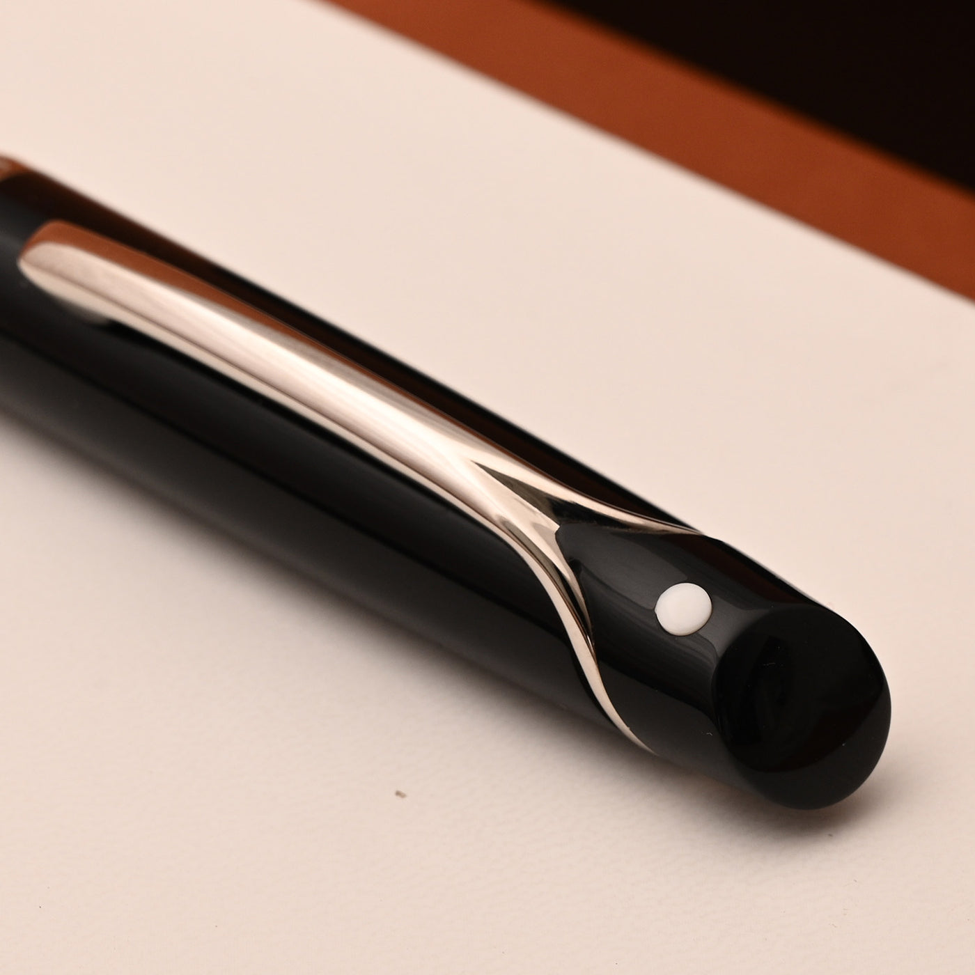 Sheaffer Valor Roller Ball Pen - Glossy Black CT 9