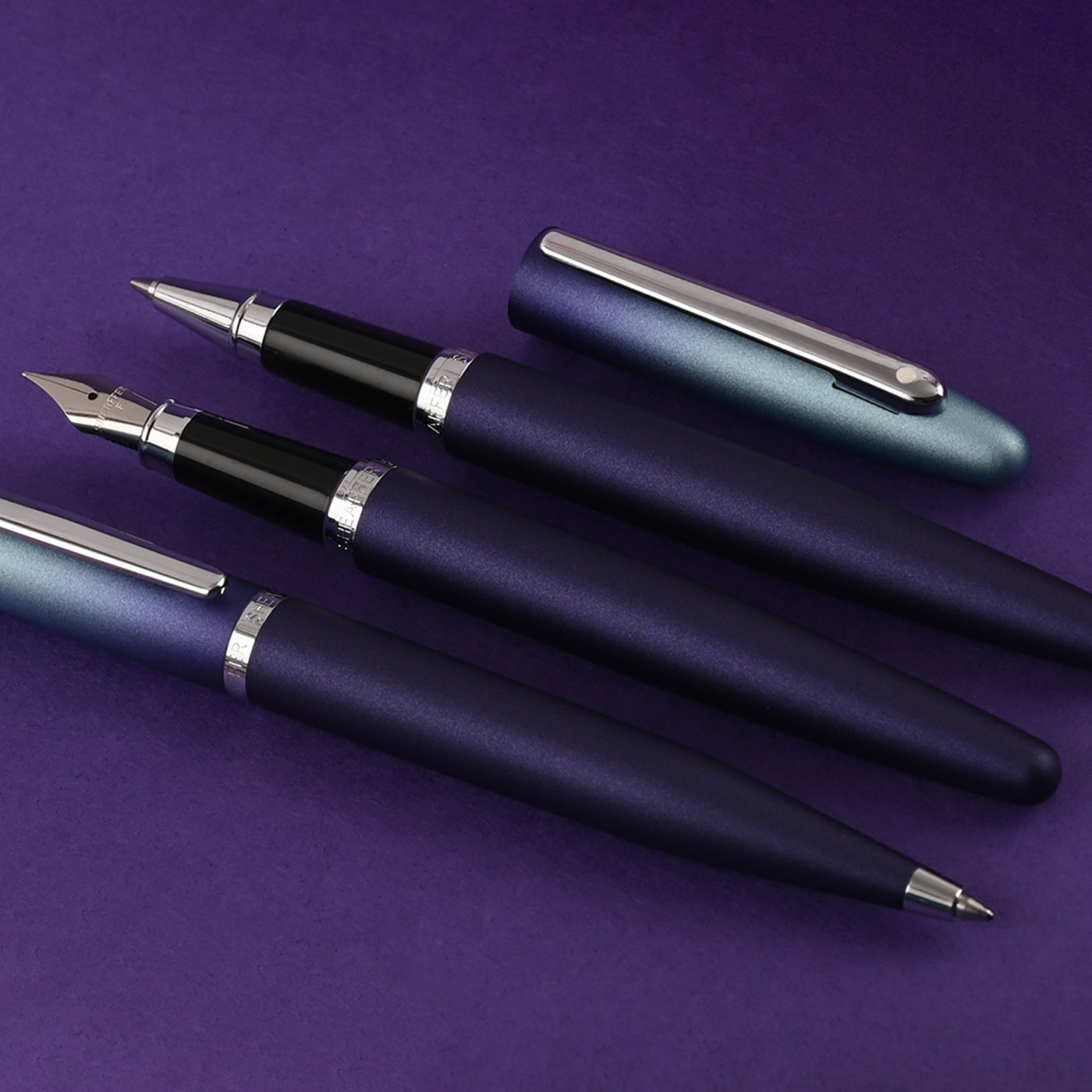 Sheaffer Expressions VFM Ball Pen - Blue & Purple Pearlised Gradient CT 10