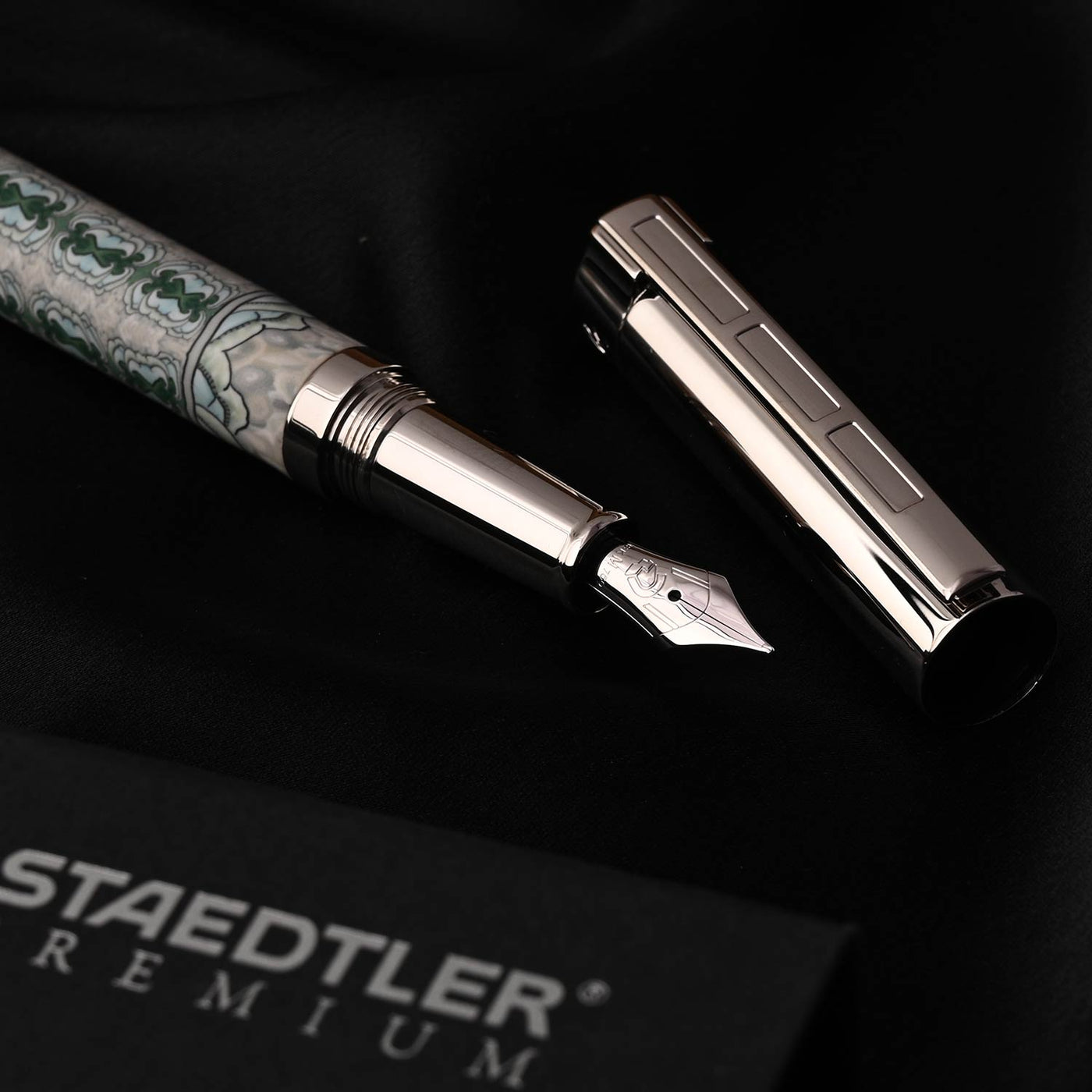 Staedtler Premium Pen of the Season Fountain Pen - Winter 2016 (Limited Edition) 8