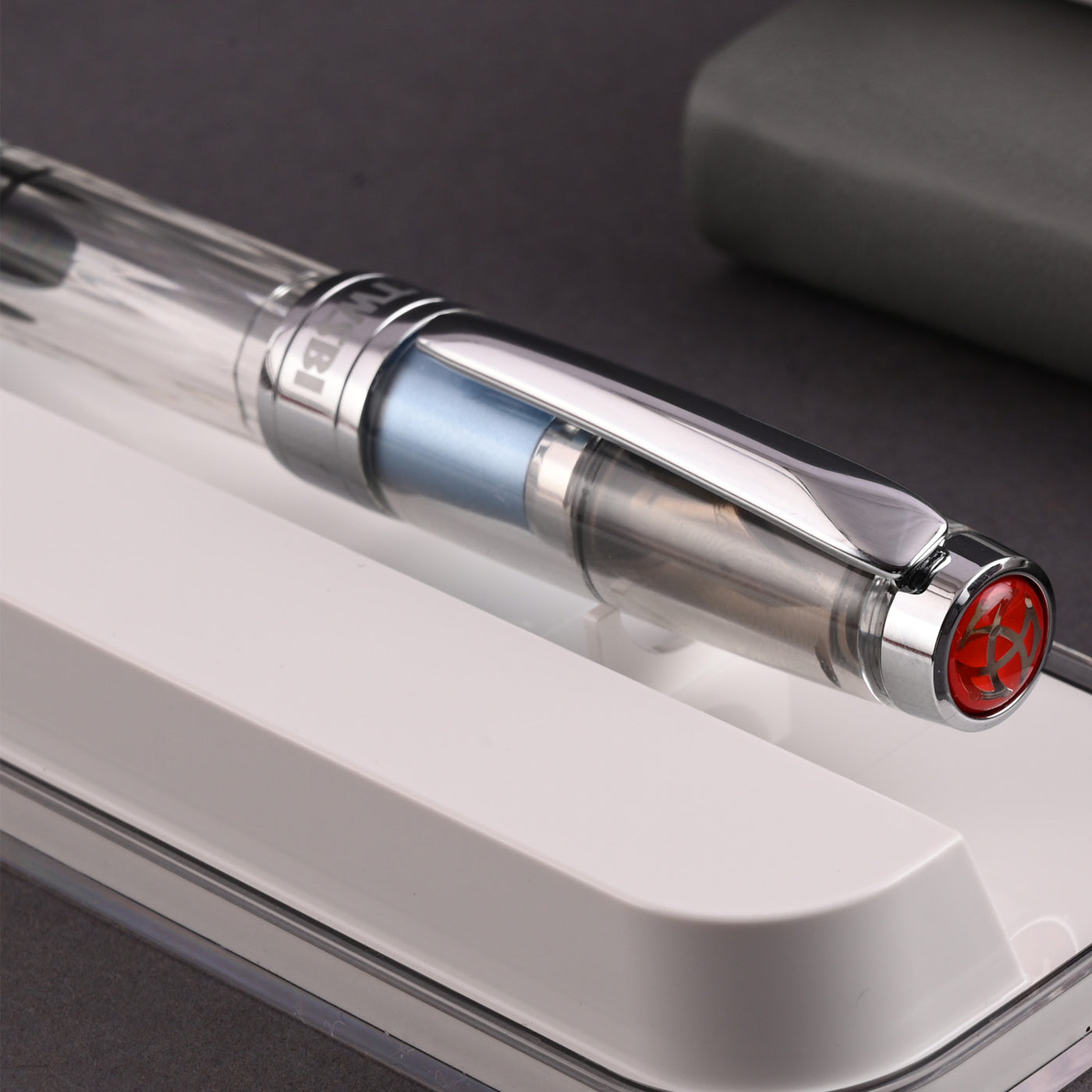 TWSBI Diamond 580AL Fountain Pen - Iceberg 11