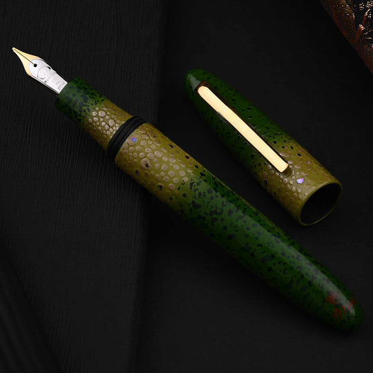 Taccia Hyakko Hisho Fountain Pen - Wakayanagi (Limited Edition)