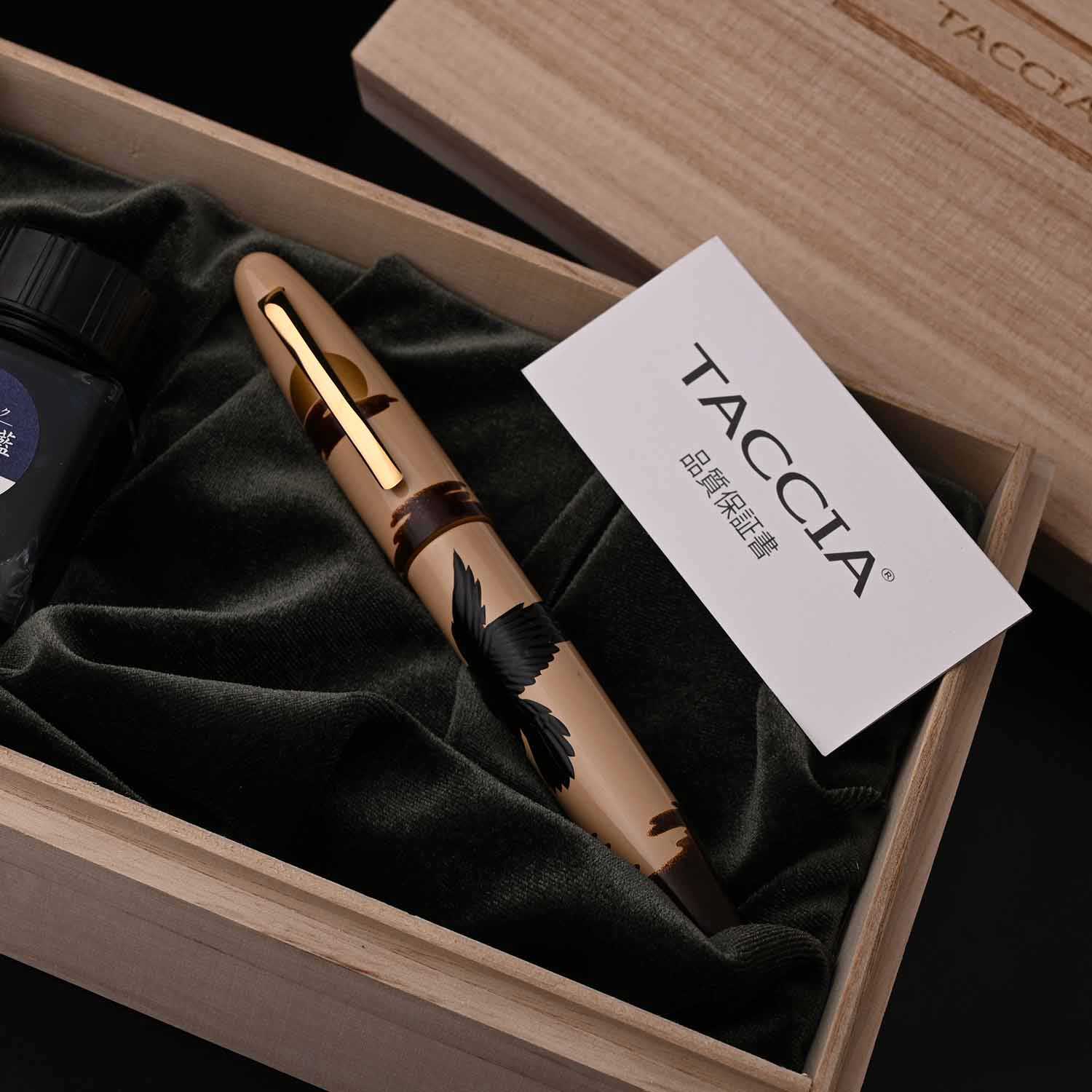 Shadow Ink Pen Taccia Maki-e Shadow Fountain Pen - Mythological Big Crow & Sun (Limit ...