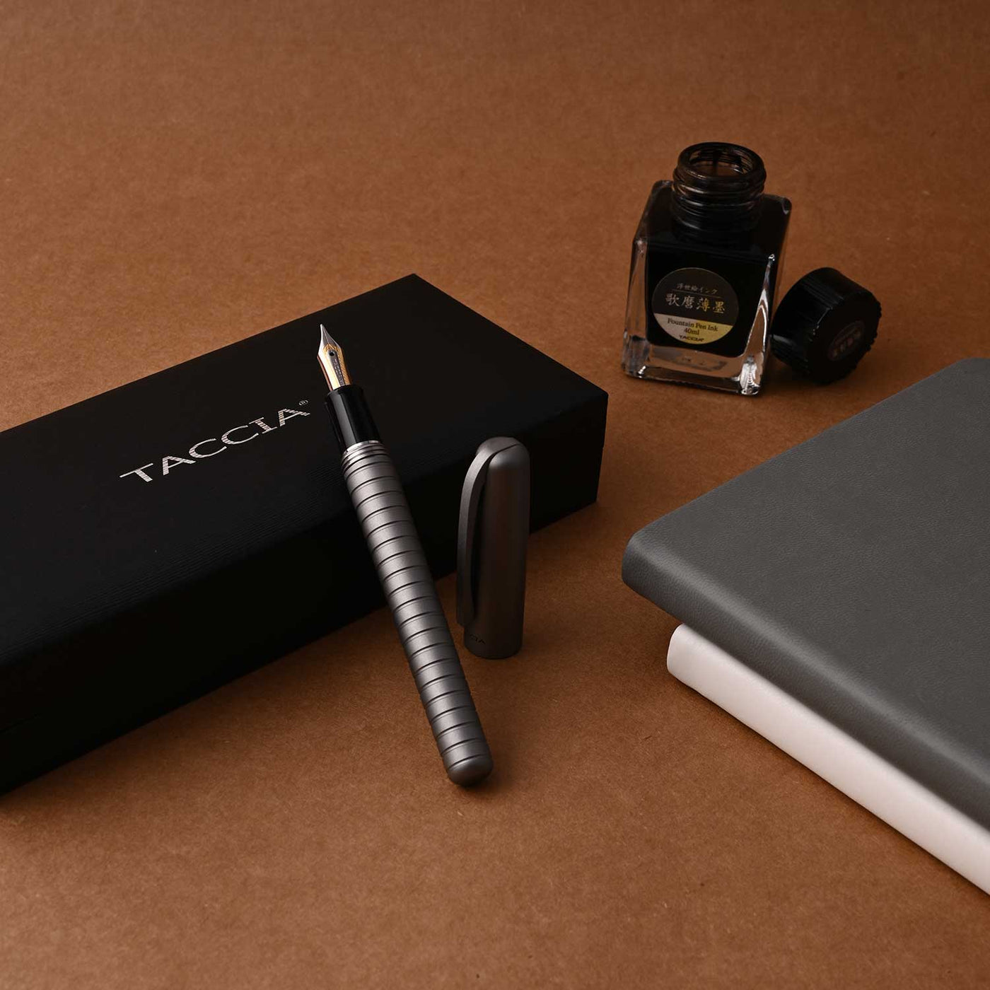 Taccia Pinnacle Fountain Pen - Graphite Gray 8