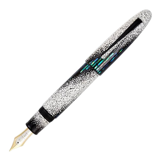 Taccia Miyabi Empress Winter Breath Limited Edition Fountain Pen