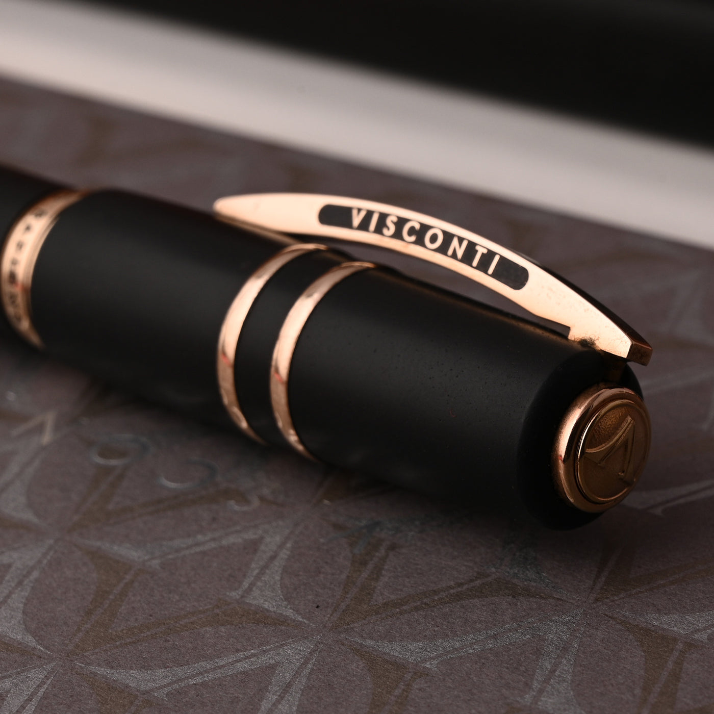 Visconti Homo Sapiens 14K Gold Fountain Pen - Bronze Age 8