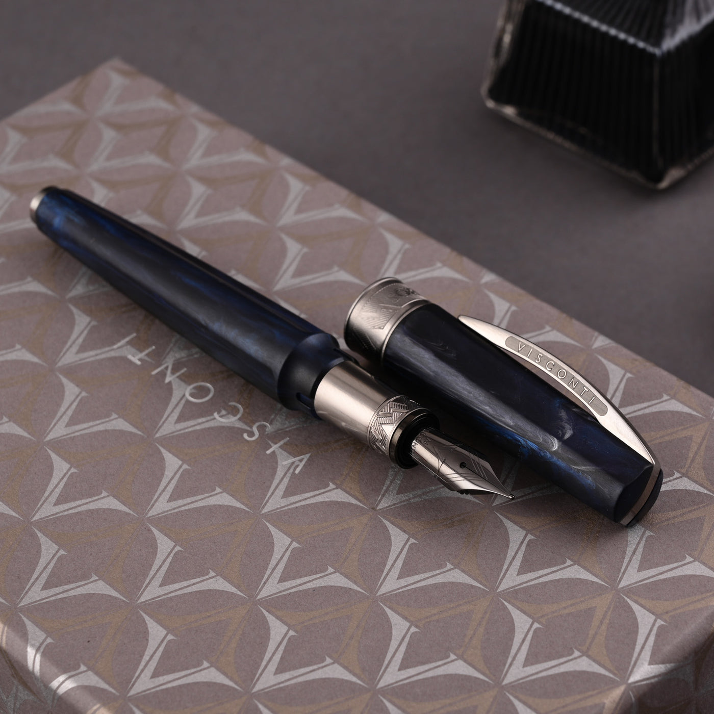 Visconti Mirage Mythos Fountain Pen - Poseidon RT 9