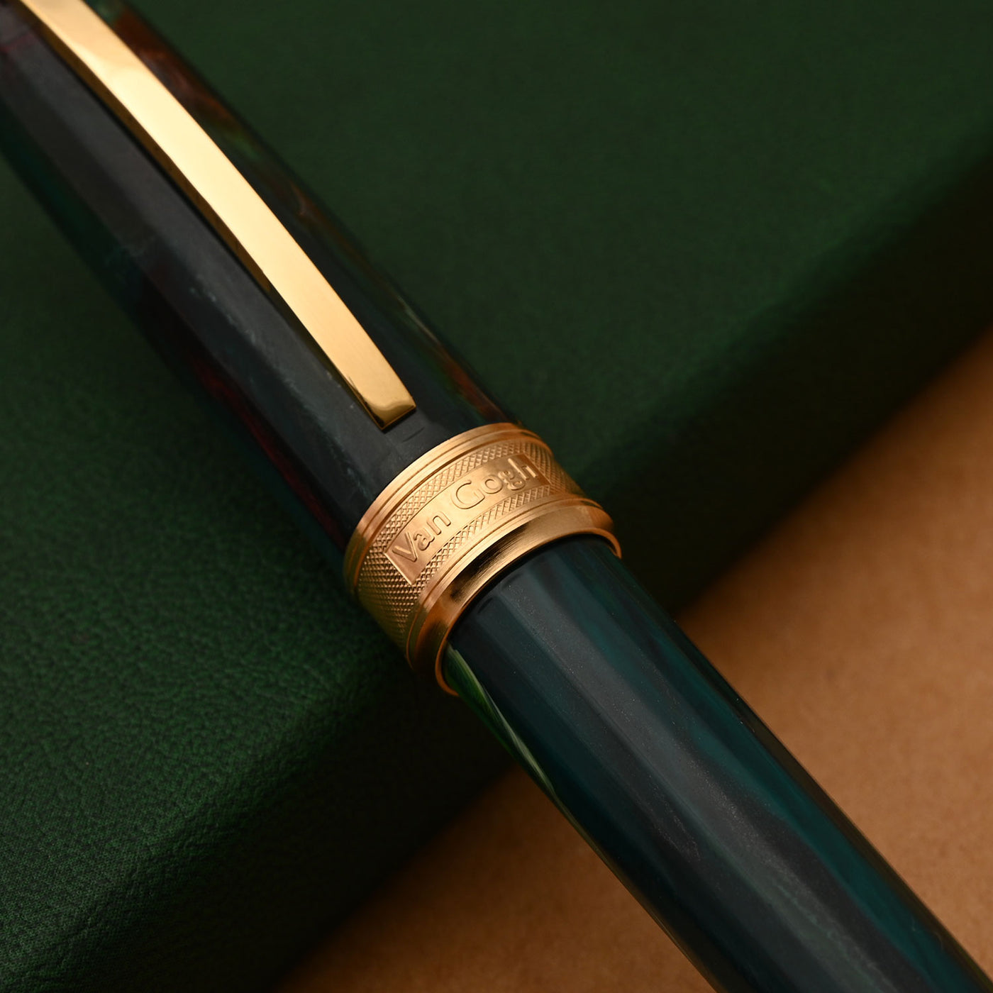 Visconti Van Gogh Fountain Pen - The Novel Reader 13