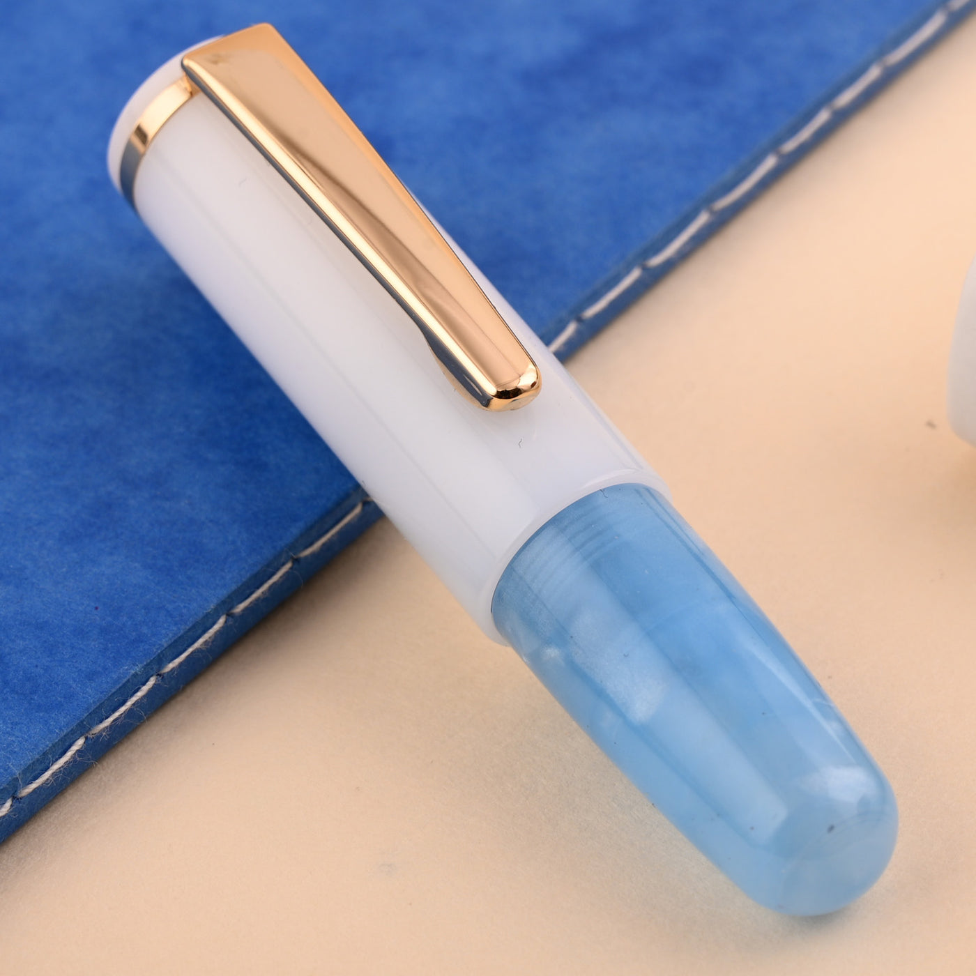 Wancher PuChiCo Fountain Pen - Arctic Blue GT 6