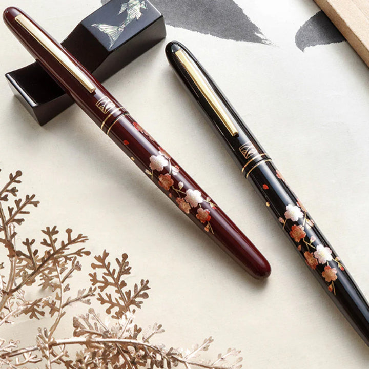 Wancher x Kuretake Kindai Maki-e Edazakura Fountain Pen - Black GT