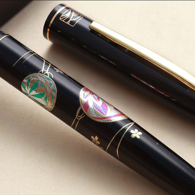 Wancher x Kuretake Kindai Maki-e Mari Asobi Fountain Pen - Black GT 3