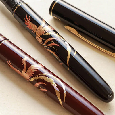 Wancher x Kuretake Kindai Maki-e Zuichou Houou Fountain Pen - Black GT 3