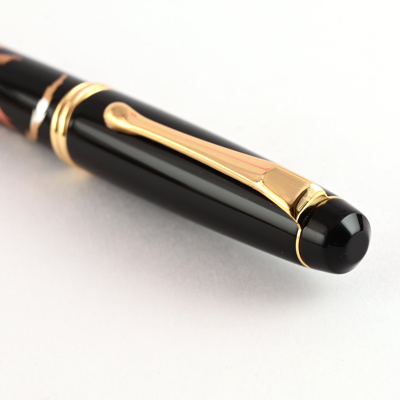 Wancher x Kuretake Yumeginga Kindai Maki-e Zuichou Houou Fountain Pen - Black GT 5